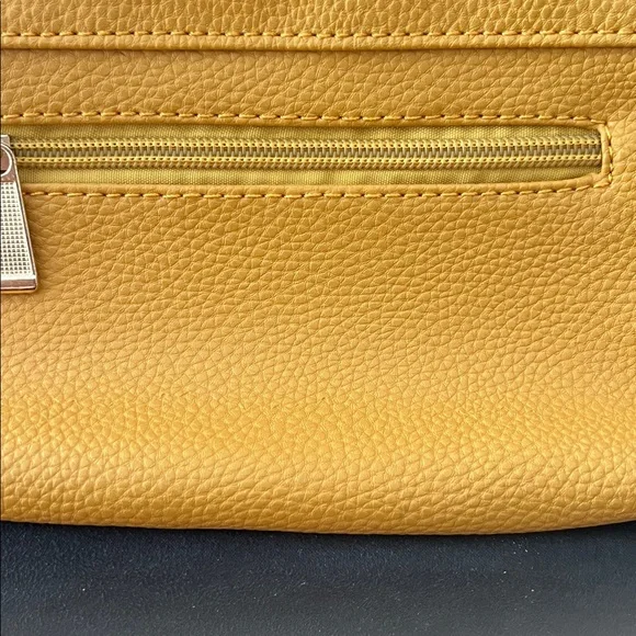 Pebbled Vegan Mustard Wristlet - Picture 3 of 3